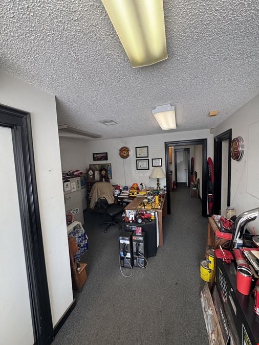 1369 Pine Circle