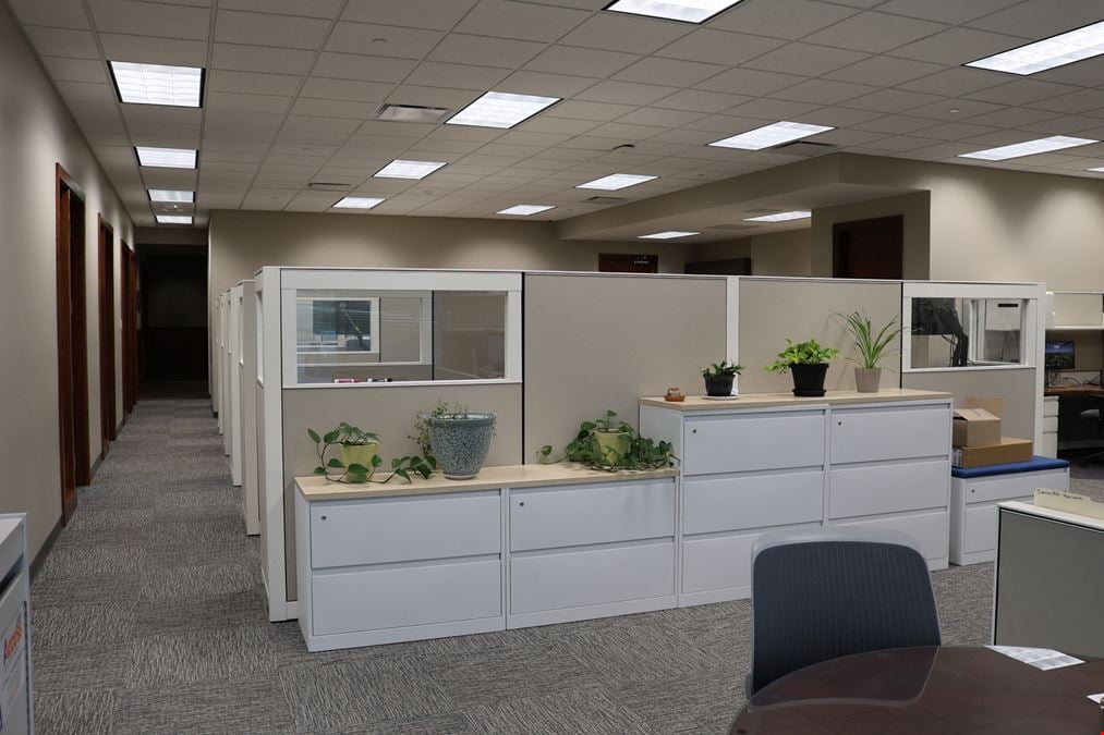 13321 California Street - Dodge Plaza