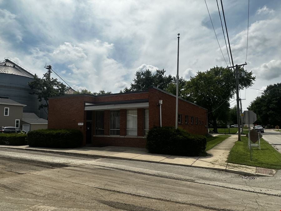 130 Gates Elburn IL 