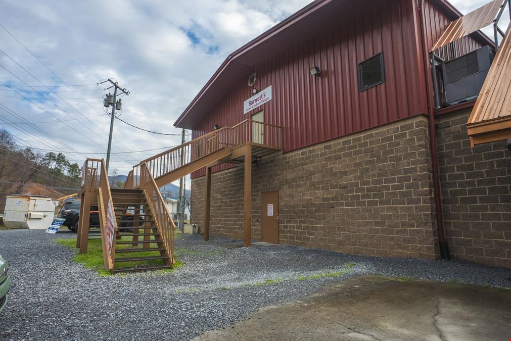 Barnett's Guns & Indoor Range