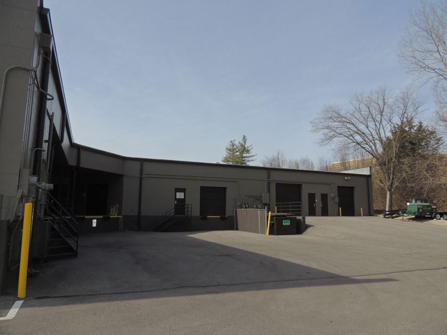 440-460 Sovereign Court