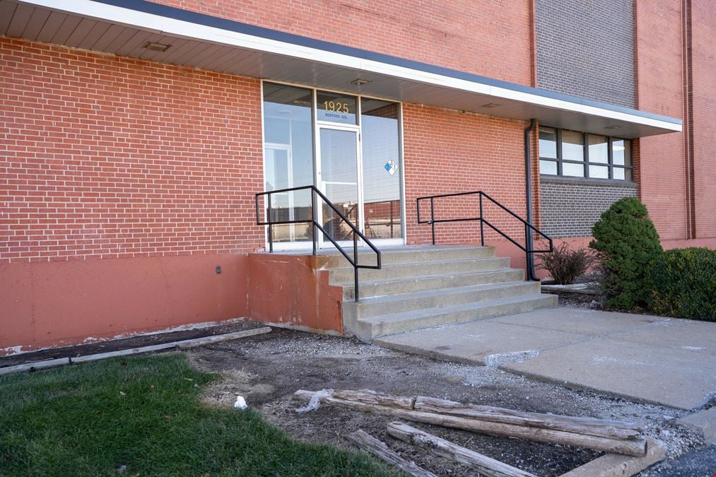 1925 Bedford Avenue - Paseo Industrial