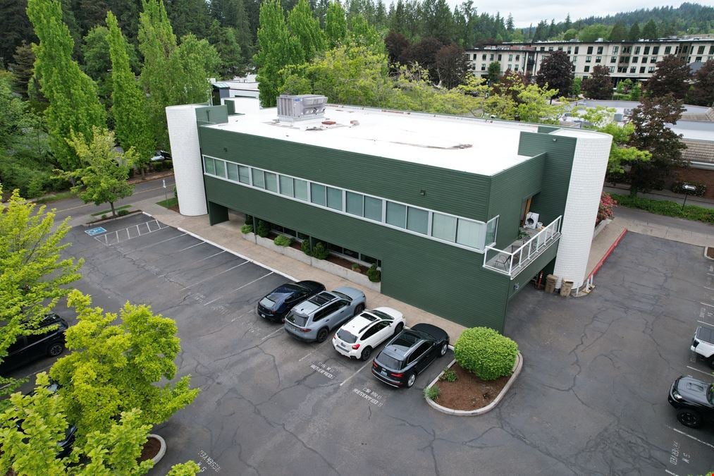 100% Leased Investment in Lake Oswego