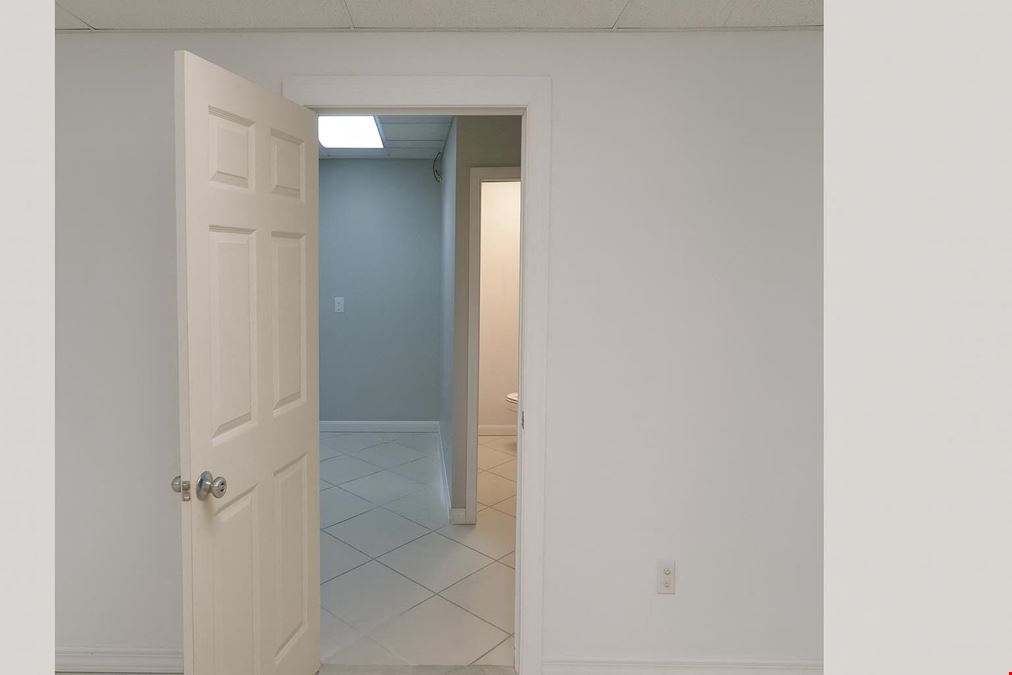 $995 w/ Utilities! Flex Storage/Office + Yard