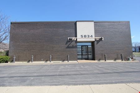 Preview of commercial space at 5834 W Howard Street