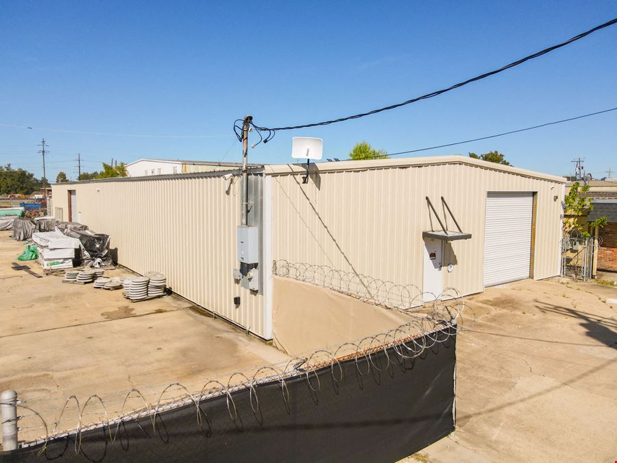 Renovated Baton Rouge Warehouse with Rollup Door