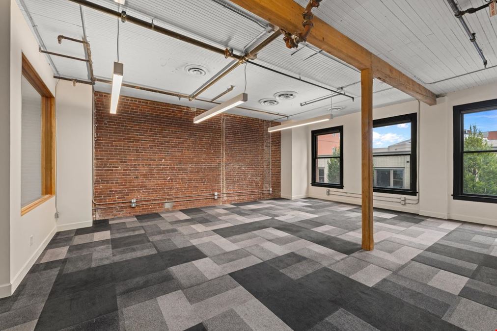 The Loft at 827 SW 2nd Ave