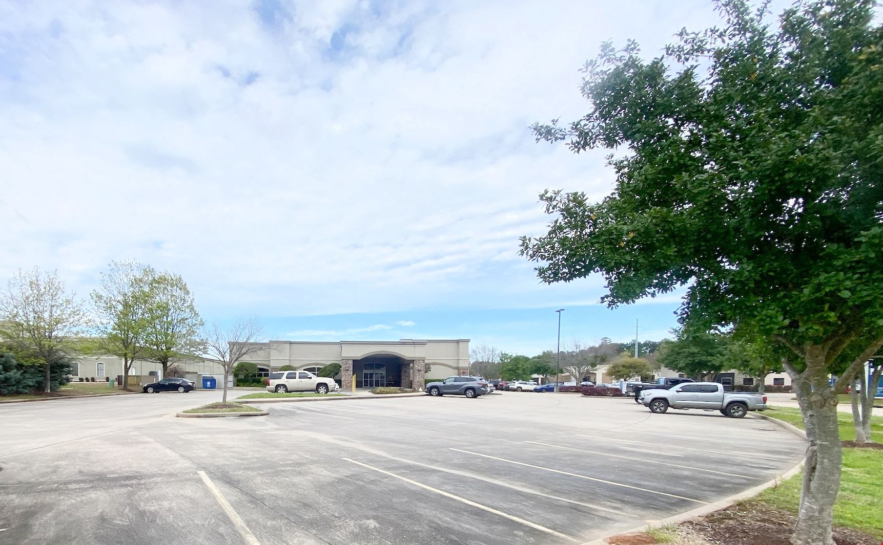 725 N Ashley Ridge Loop