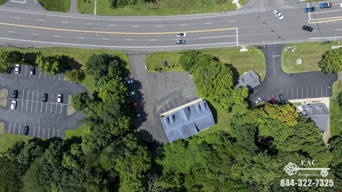 238 Monroe Turnpike, Monroe