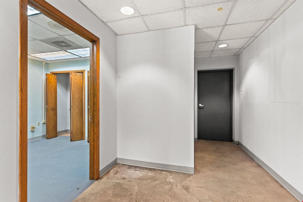 431 W Main St