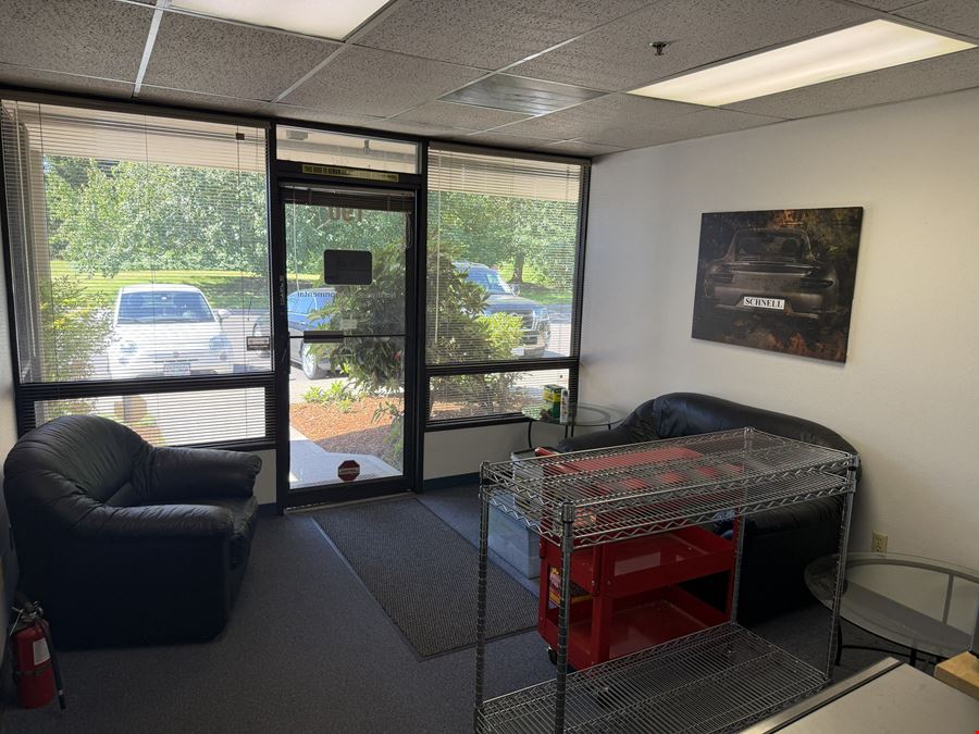 5293 Northeast Elam Young Parkway, Suite 190