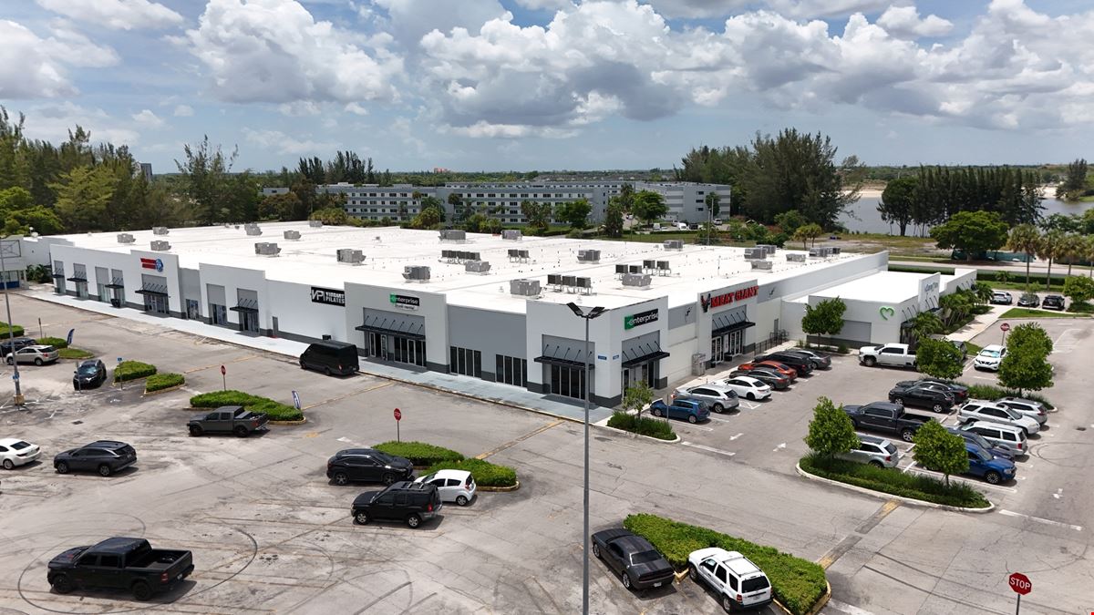 Shoppes at Naranja Lakes Junior Box Retail Space on US 1