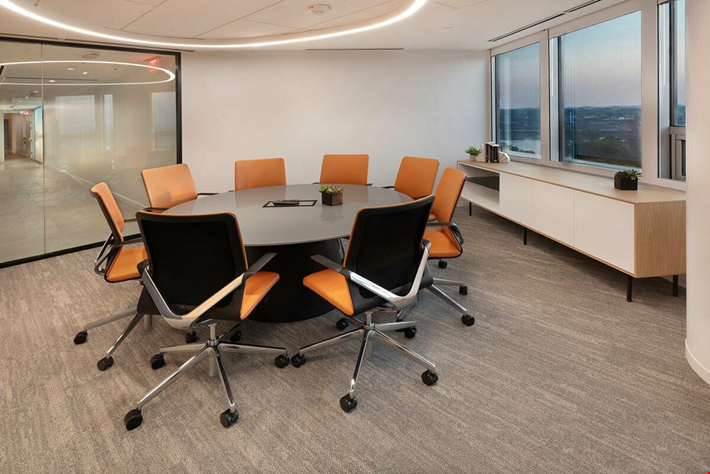 1000 Wilson Blvd | 10th Floor