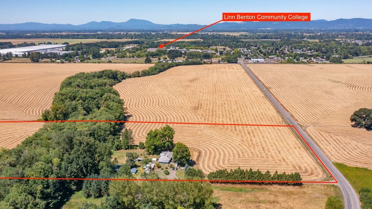 312 Ellingson Rd SE