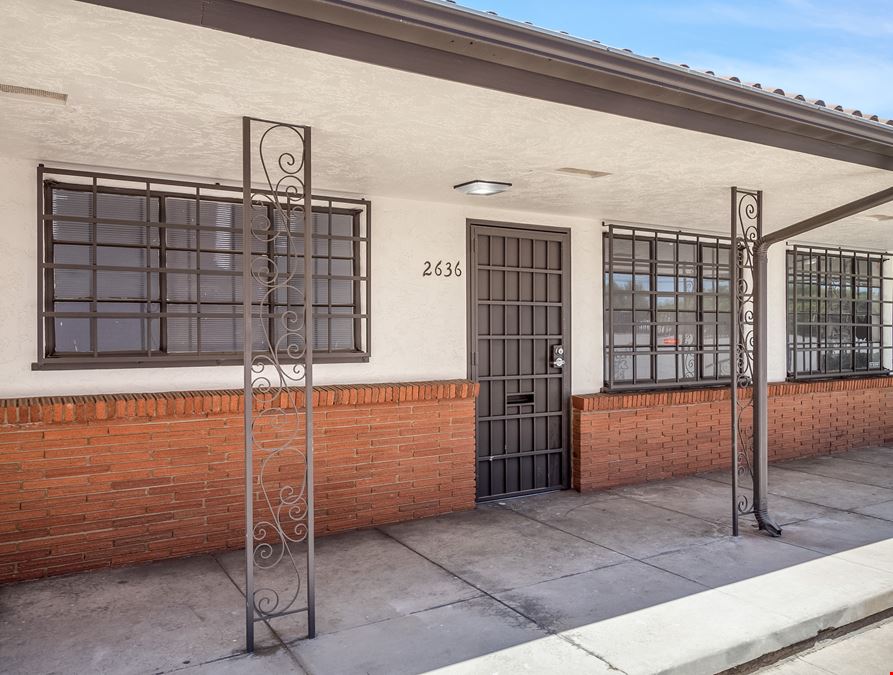 Prime Fully Remodeled Blackstone Ave Space: Move-In Ready