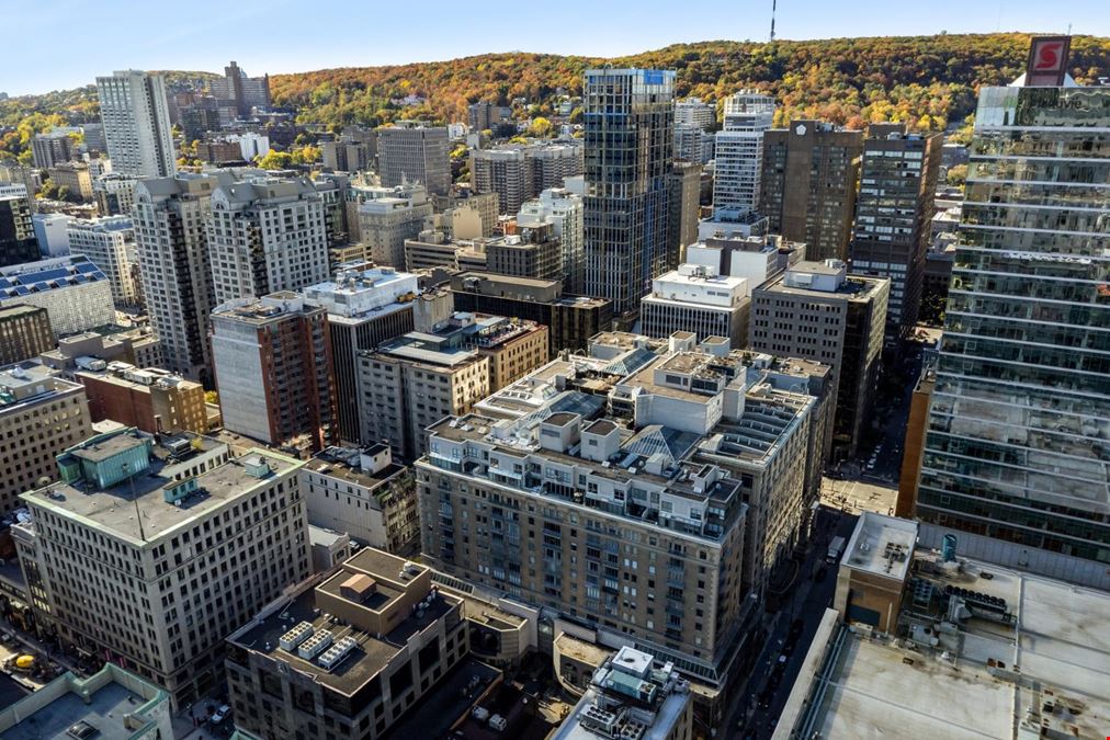 Les Cours Mont-Royal