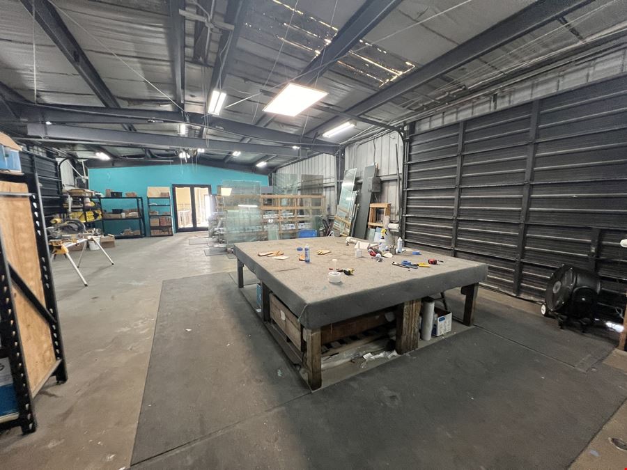 5004 SF Drew Park Industrial Warehouse