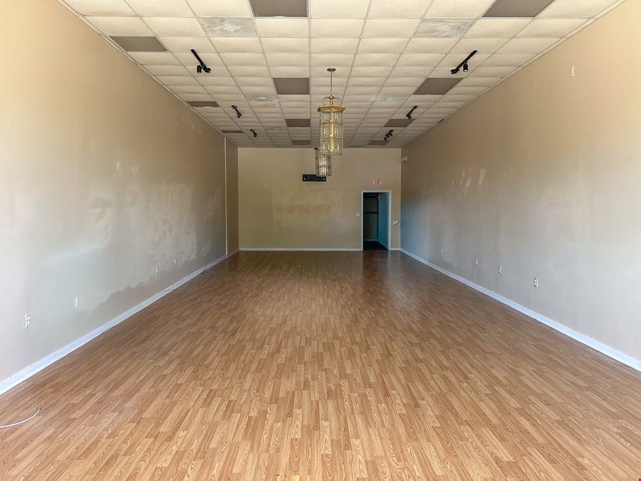 38 W Derenne Ave