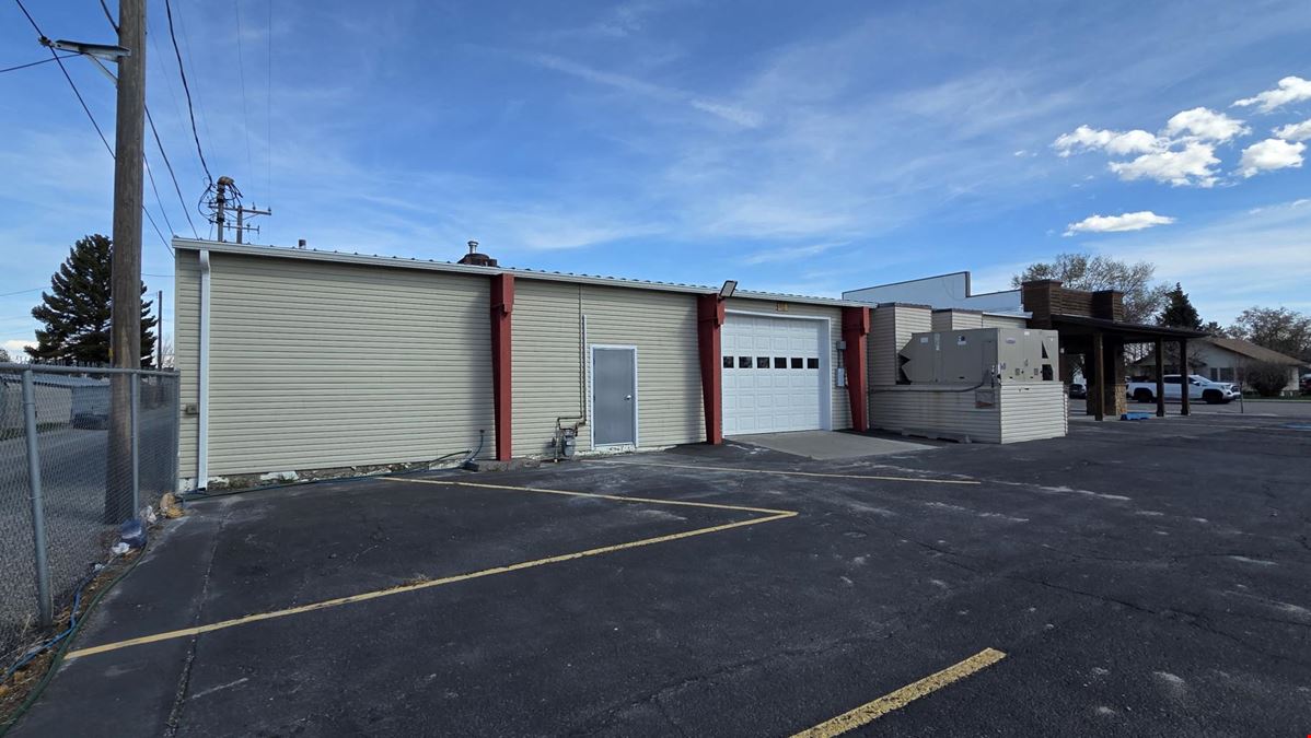 180 W Main St