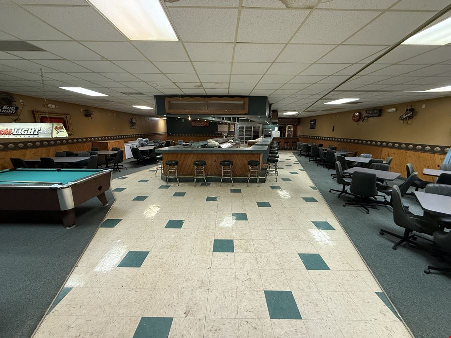 Breckenridge, MN Bar
