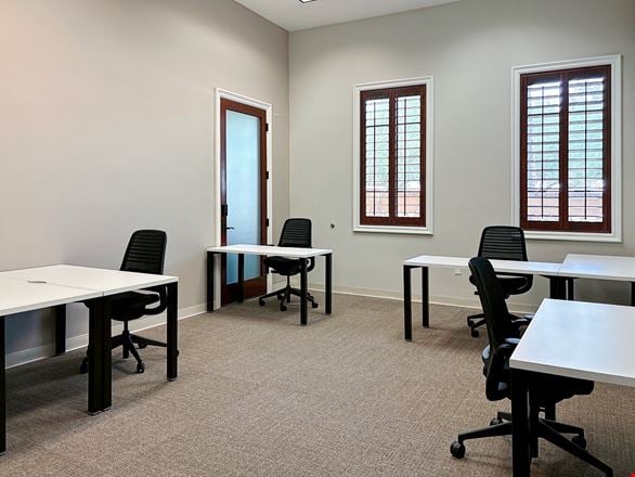 Preview of Office space for Rent at 890 West Elliot Road #101
