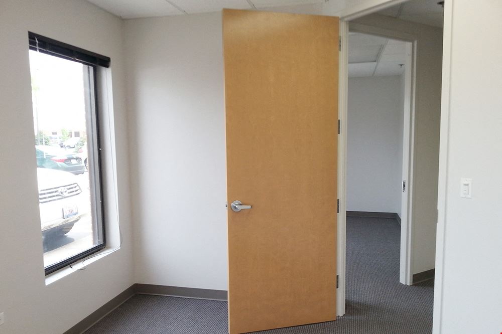 Workstyle Flexible Spaces - 3205-3231 North Wilke Road
