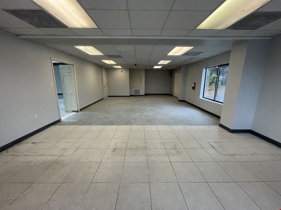 +/- 4000 SF Retail Space for Lease