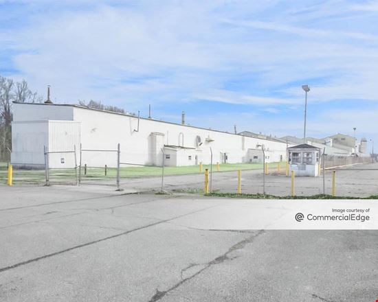 Preview of Industrial space for Rent at 1901 Henderson Drive