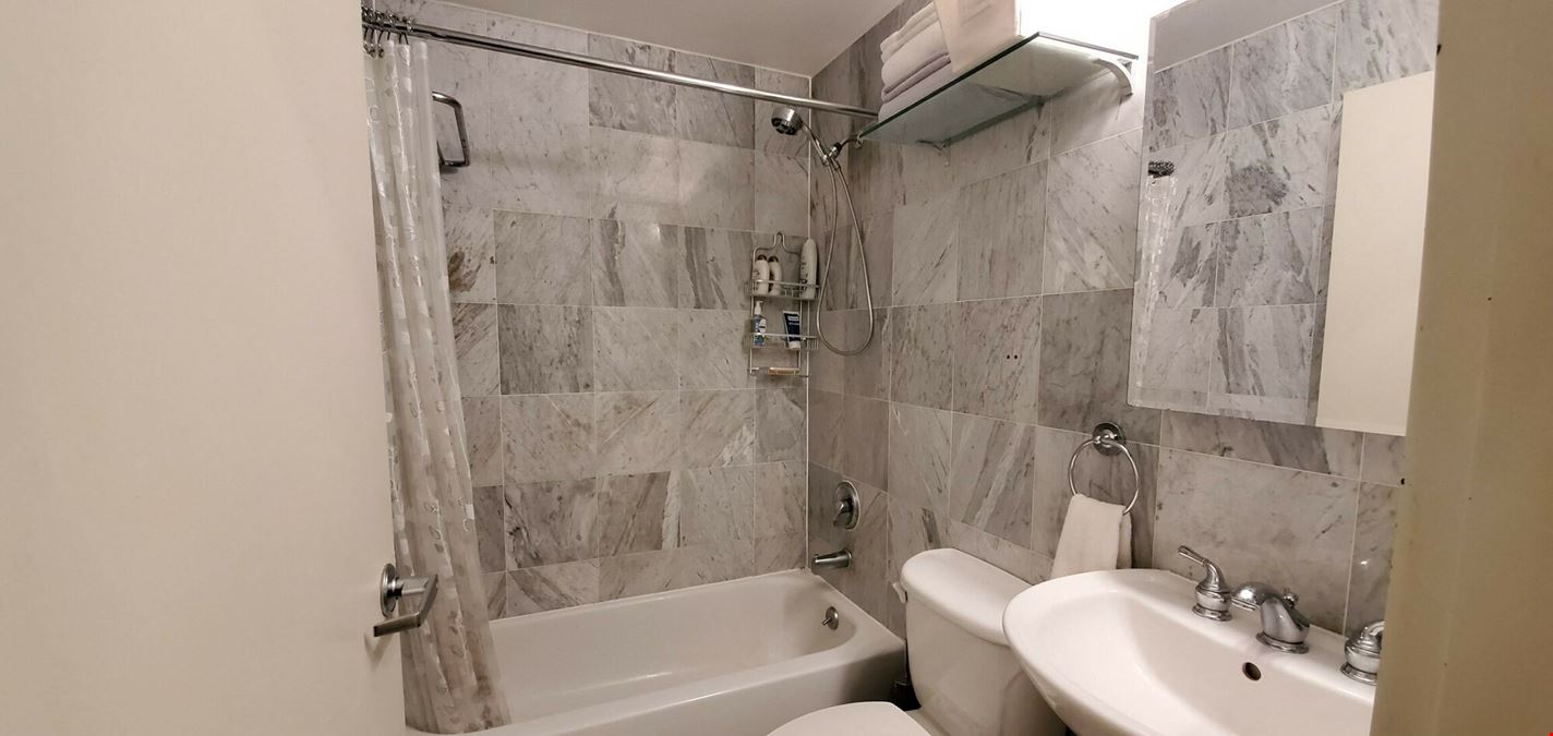 225 East 58th Street-Decorative Arts District