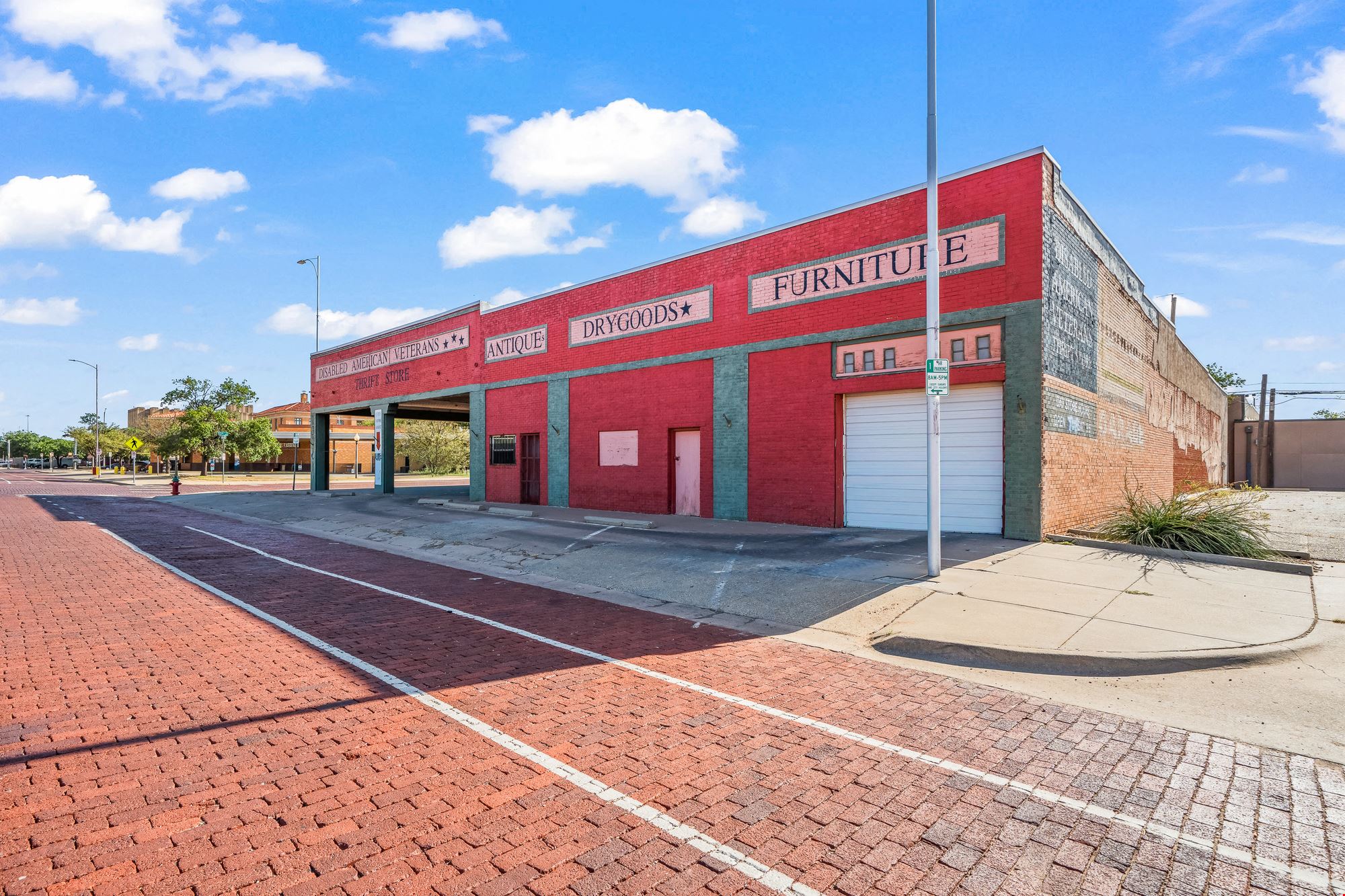 1301 Buddy Holly Ave