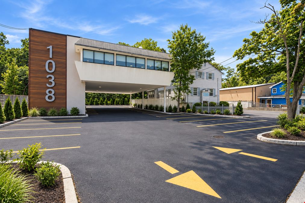 1038 West Jericho Turnpike
