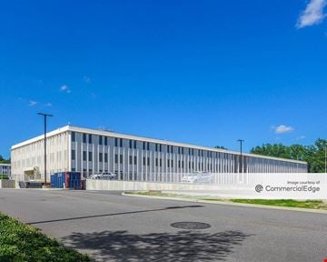 3 Dakota Drive