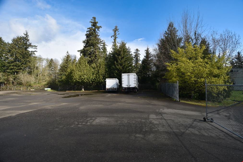 545 Ronlee Ln NW