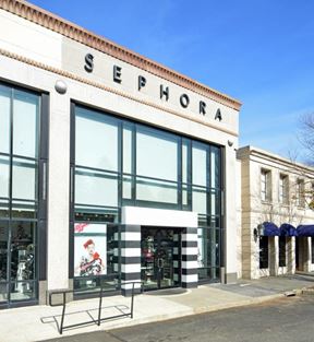 The Gate at Manhasset