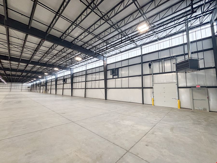 26,060 to 52,120 SF Industrial for Lease
