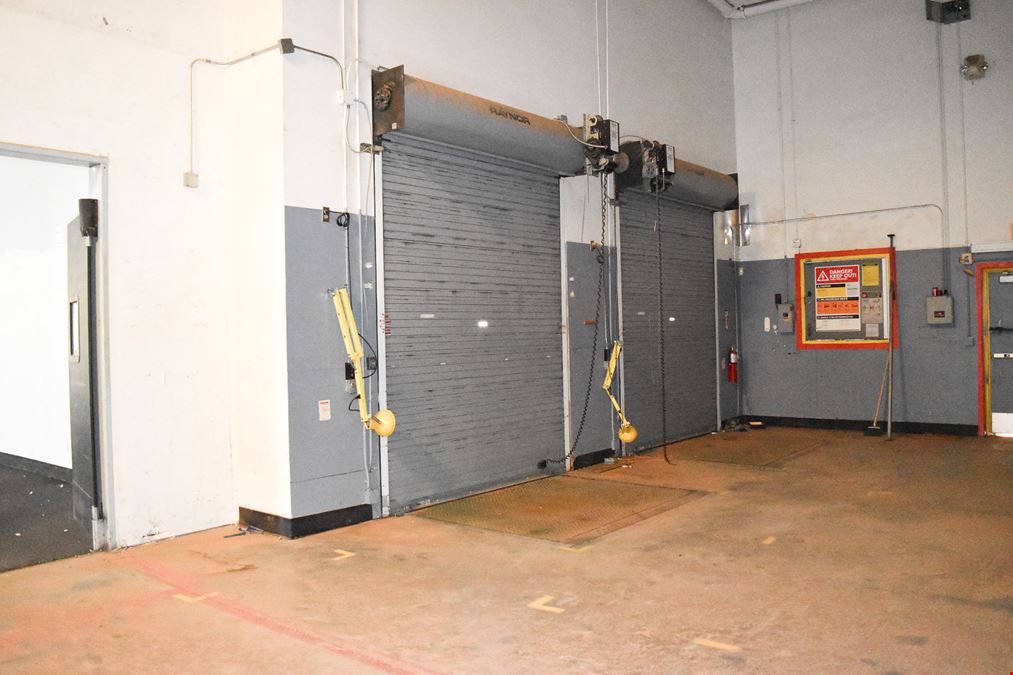 High-Visibility Retail Big Box