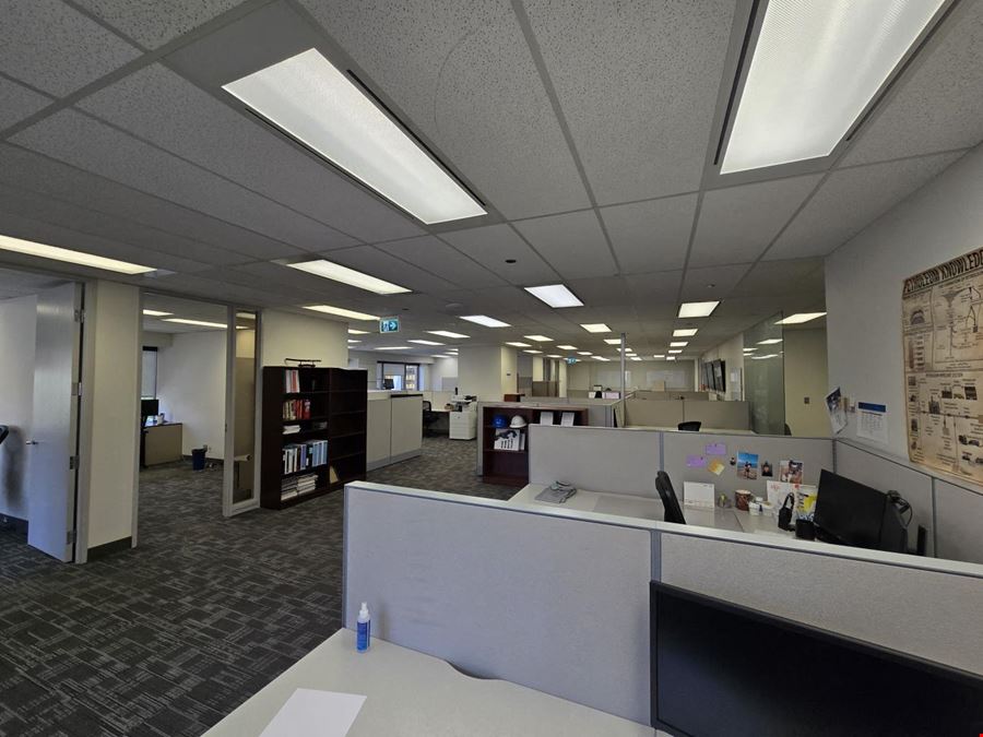 7366AvenueSWCalgary,AB