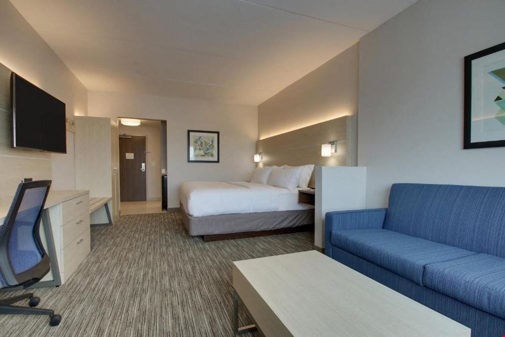 Holiday Inn Express & Suites - Elizabethtown, KY 