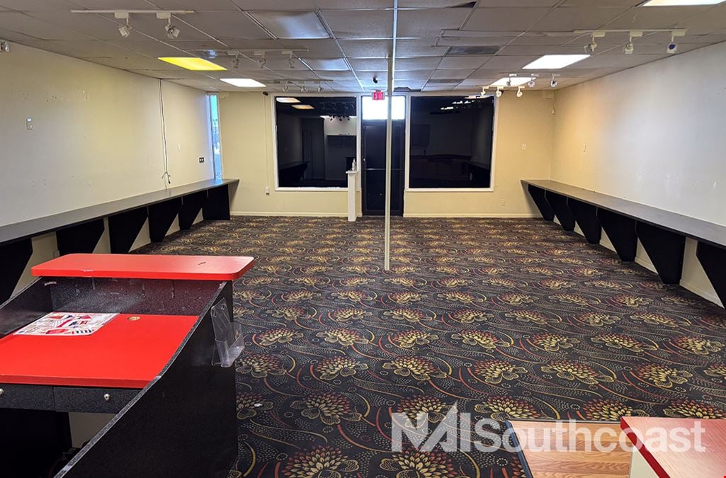 ±1,117 SF Retail Space - Hutchinson Island Shops