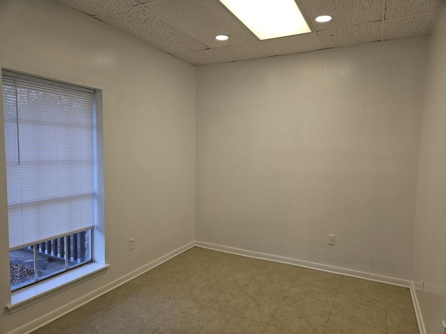 14721 Pebble Bend