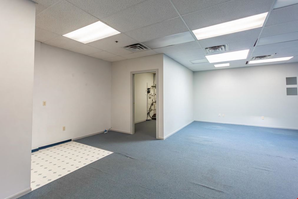 103 & 203 3855 Henning Drive