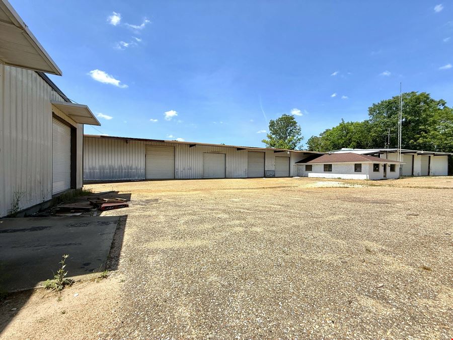 824 S. Foster St