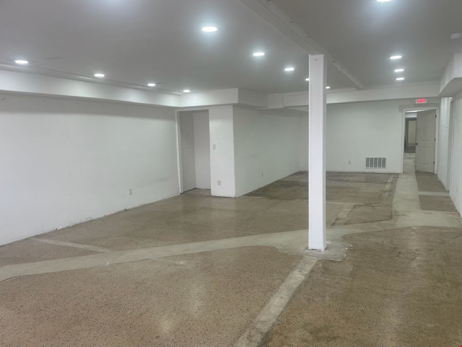 5,195± SF Renovated Building Zoned C2 - Louisville KY