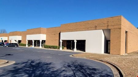 Preview of commercial space at 7110 Oak Ridge Parkway