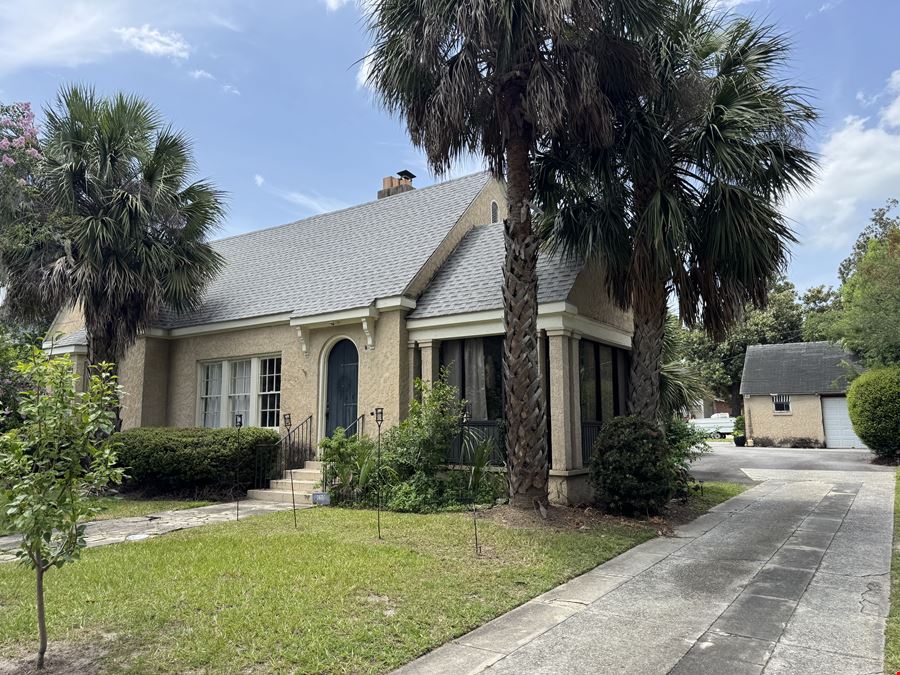 110 W Adair St
