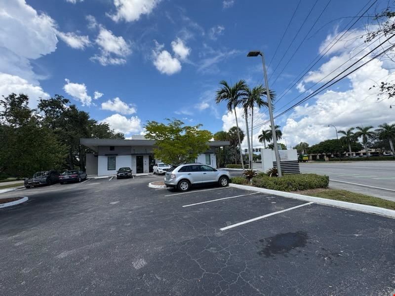 4050 W Broward Blvd