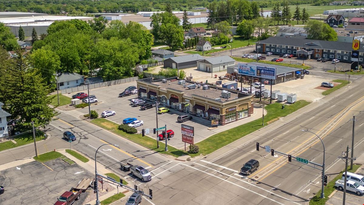 Broadway Corner Plaza