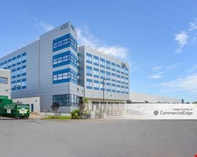 Logan Cargo Park - 480 McClellan Hwy