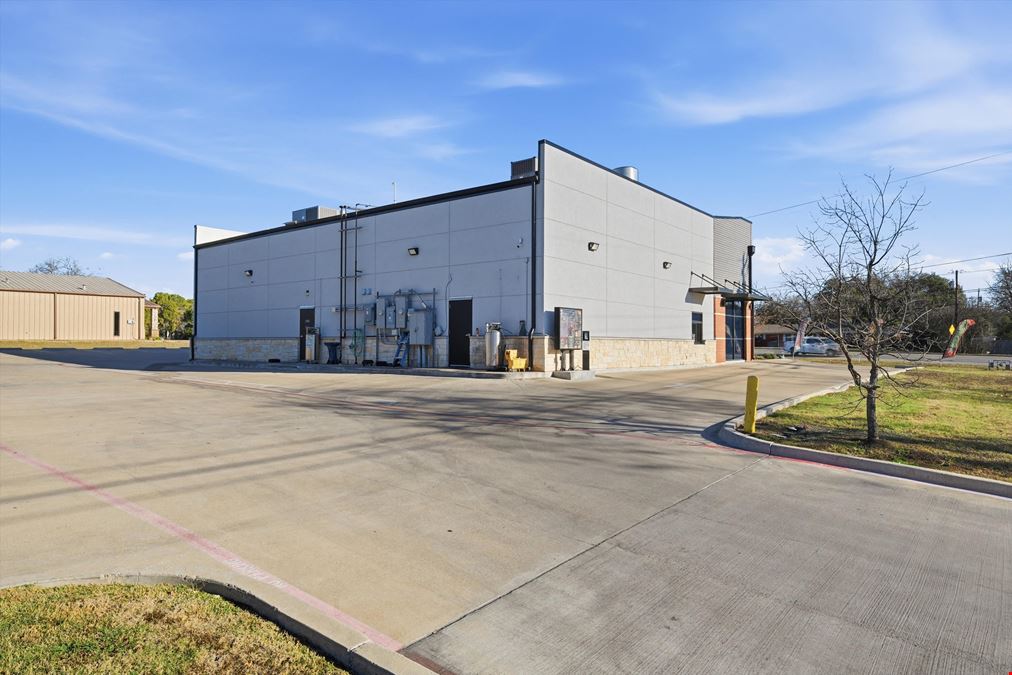 1000 N Robinson Dr