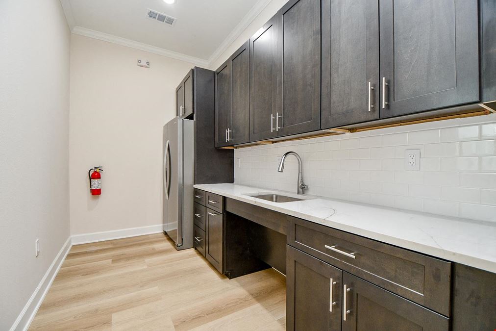1325 Main St Unit 502